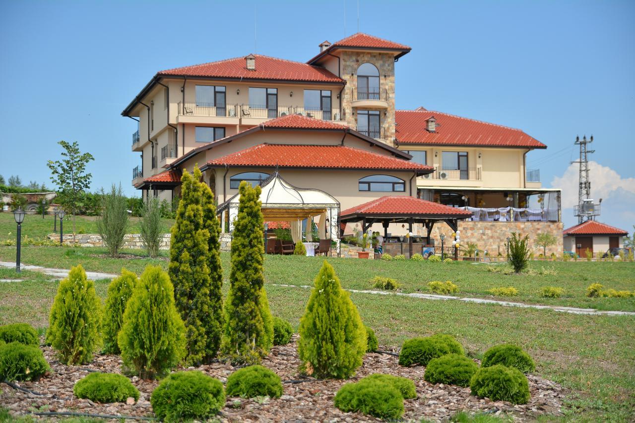 Chateau-Hotel Trendafiloff -B&B Chirpan Zewnętrze zdjęcie